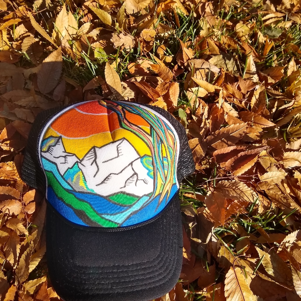 Colorful mountain trucker hat NWOT